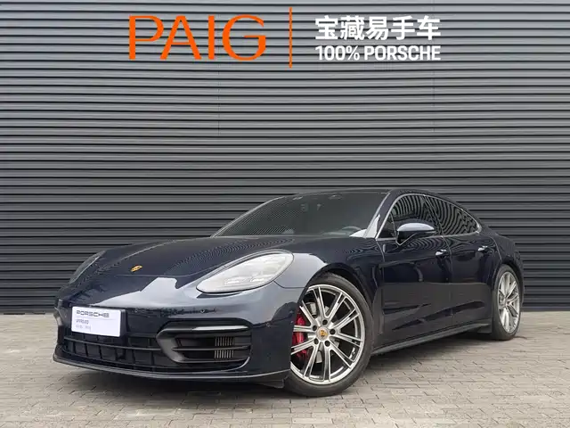 PORSCHE PANAMERA