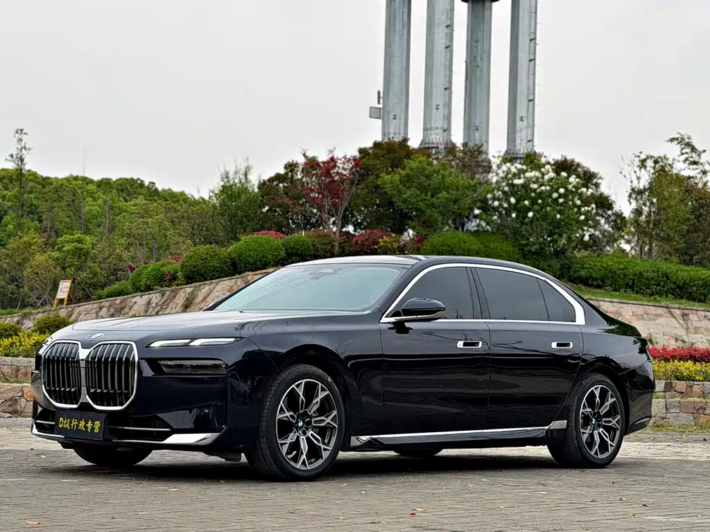 BMW 7 Series 2024