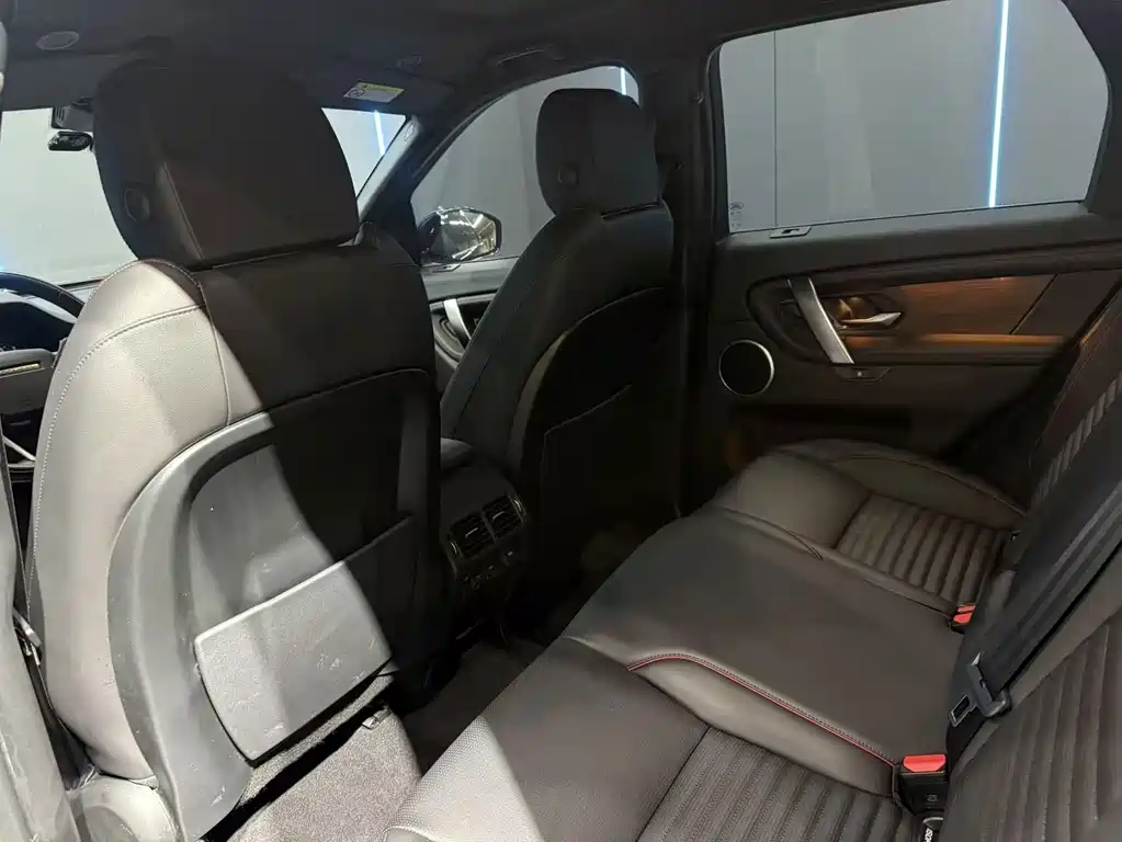 Land Rover Discovery Sport — миниатюра 9