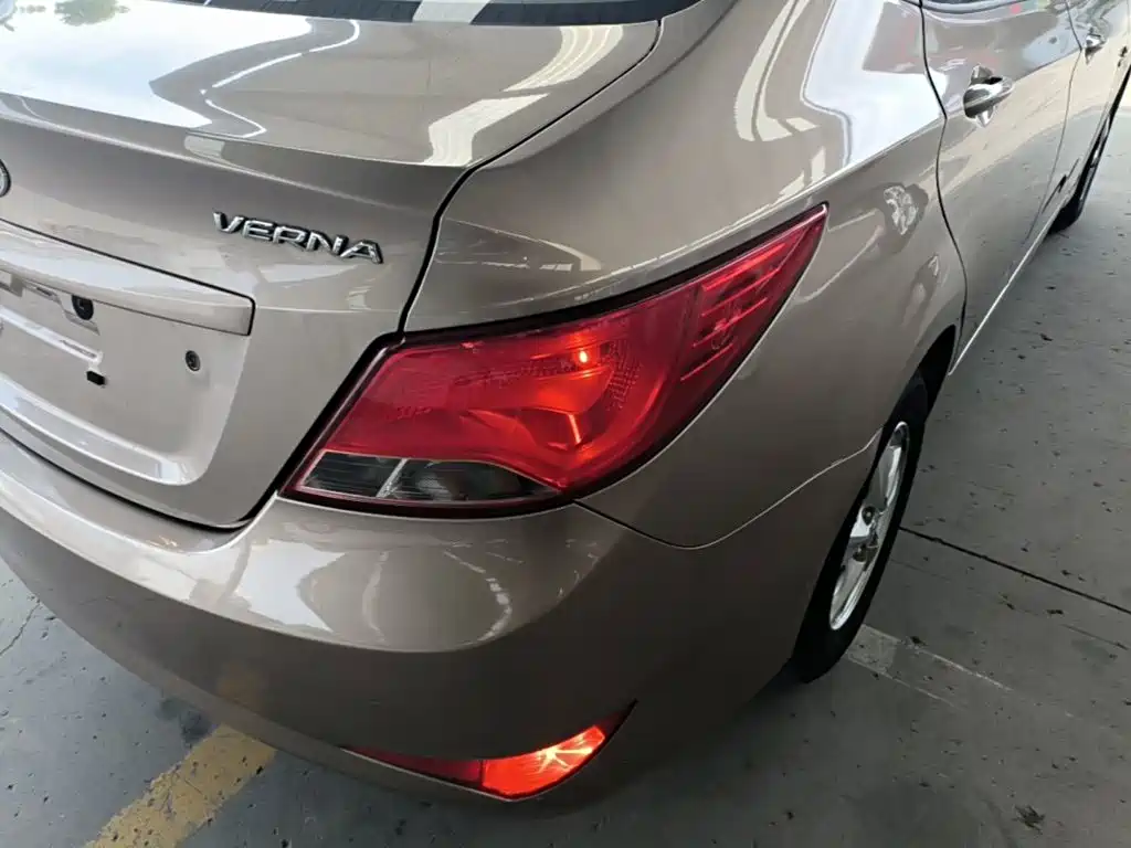 Hyundai Verna — миниатюра 8
