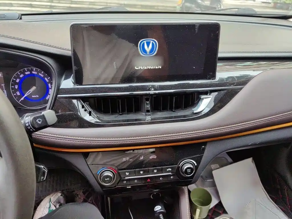 Changan Eado DT — миниатюра 6