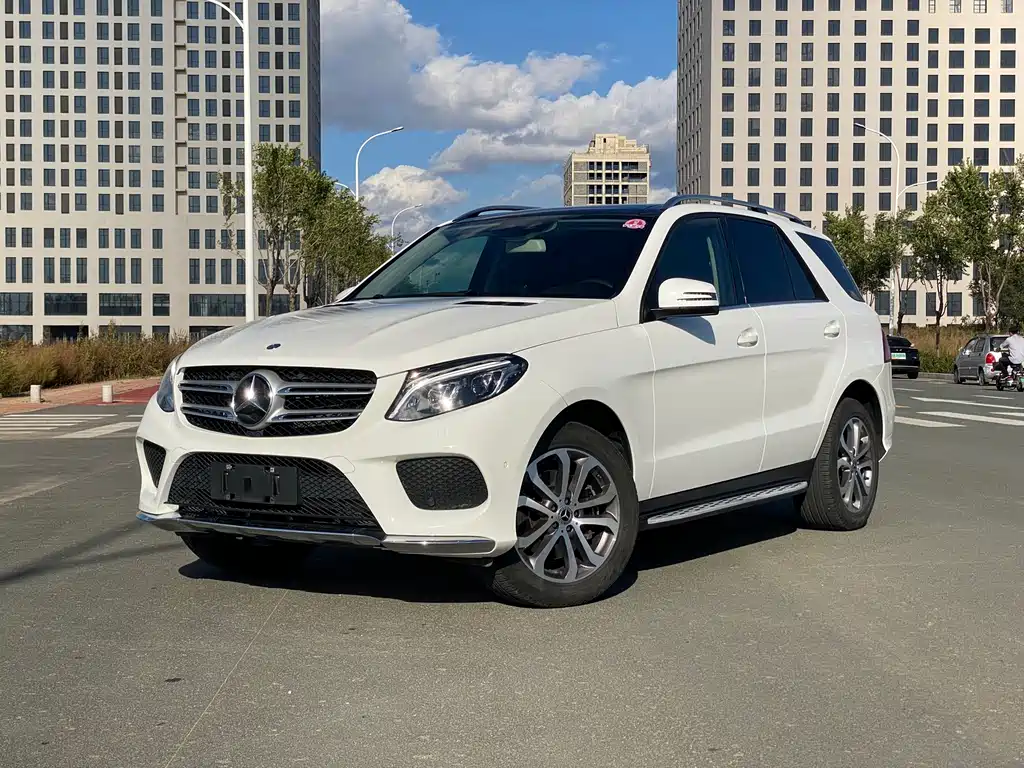 Mercedes-Benz GLE 2016