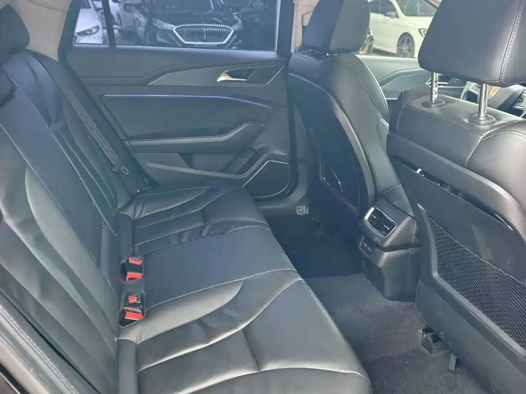 Hongqi Hongqi H5 — миниатюра 15