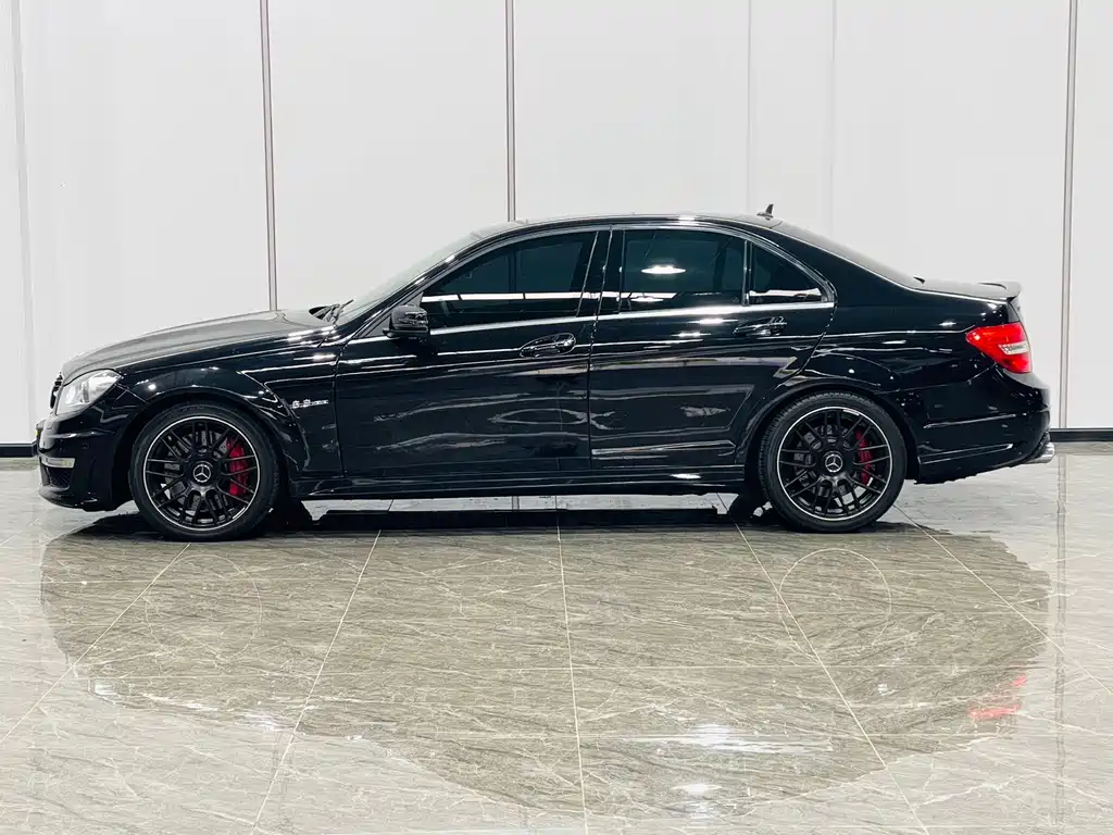 Mercedes-Benz C-Class AMG — миниатюра 4