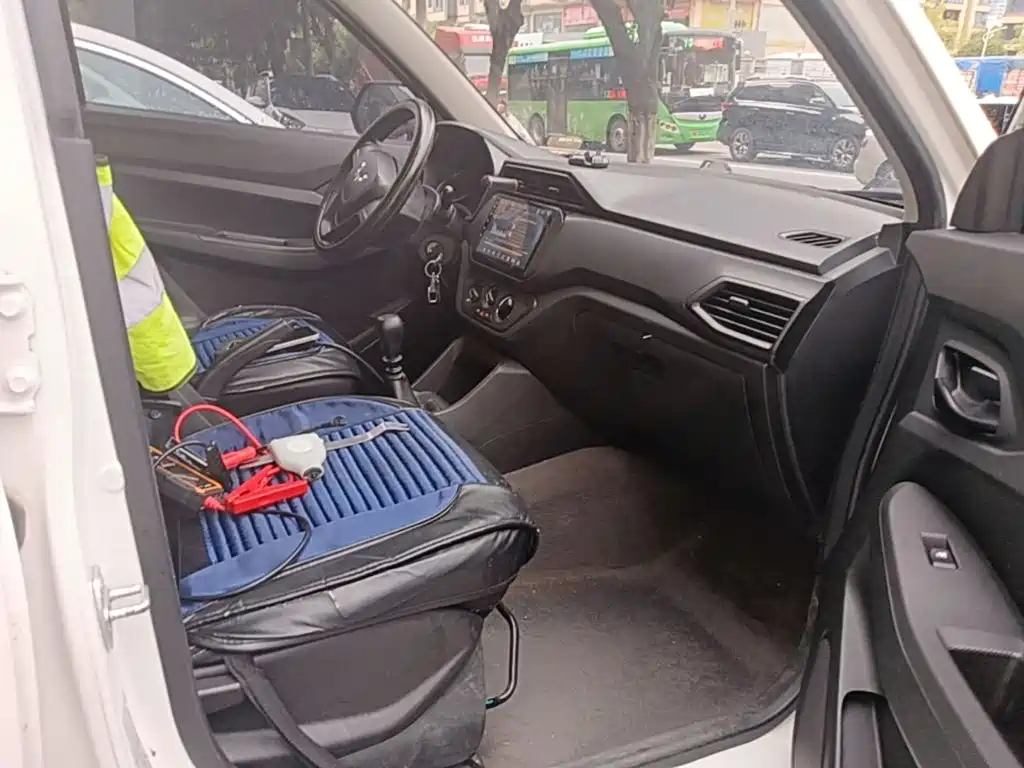 Wuling Hongguang — миниатюра 25