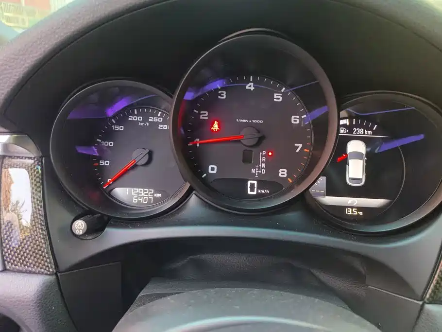 Porsche Macan — миниатюра 14