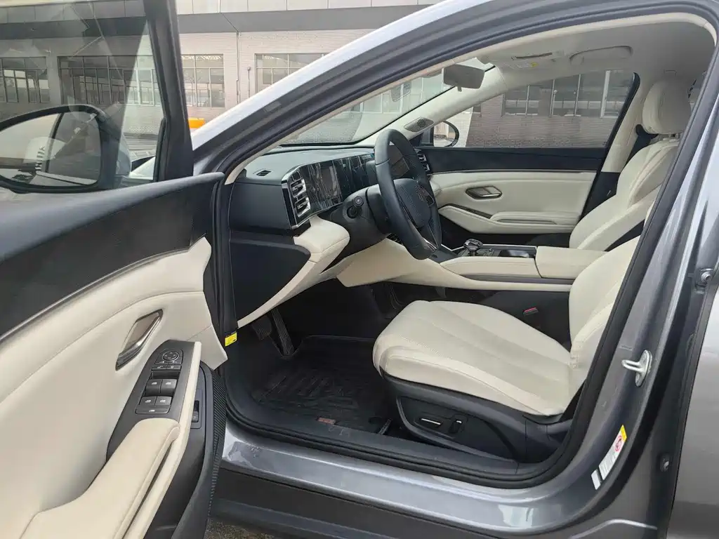 BYD Qin L — миниатюра 19