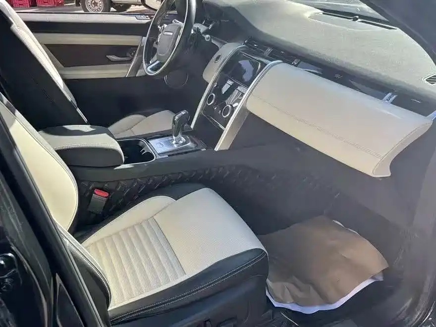 LAND ROVER DISCOVER SPORTS