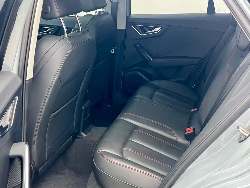 Audi Q2L — миниатюра 13