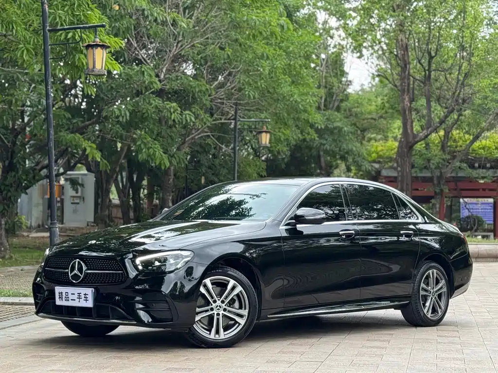 Mercedes-Benz E-Class 2023