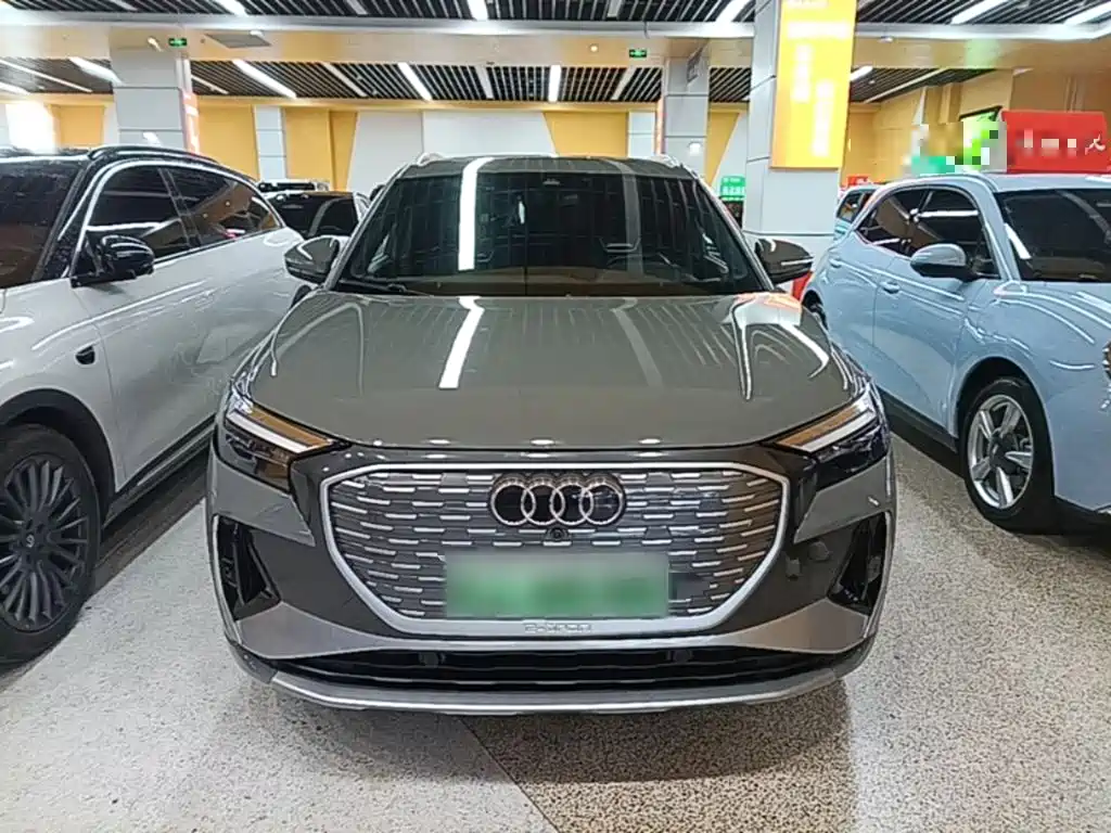Audi Q4 e-tron — миниатюра 3