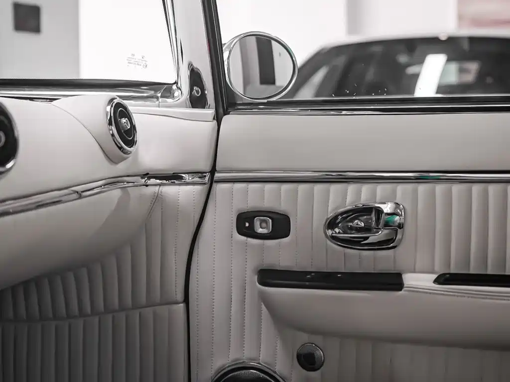 SONGSAN MOTORS SS DOLPHIN