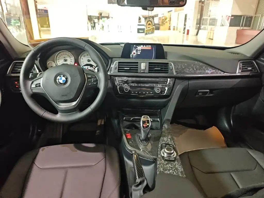 BMW 3 Series — миниатюра 10