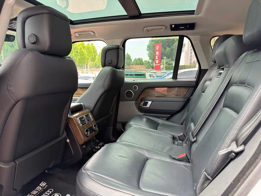 Land Rover Range Rover 2018 3.0T