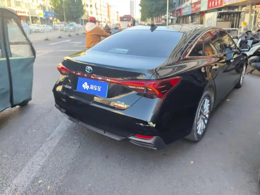 Toyota Avalon — миниатюра 3