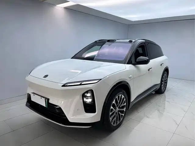 2025 Nio ES6