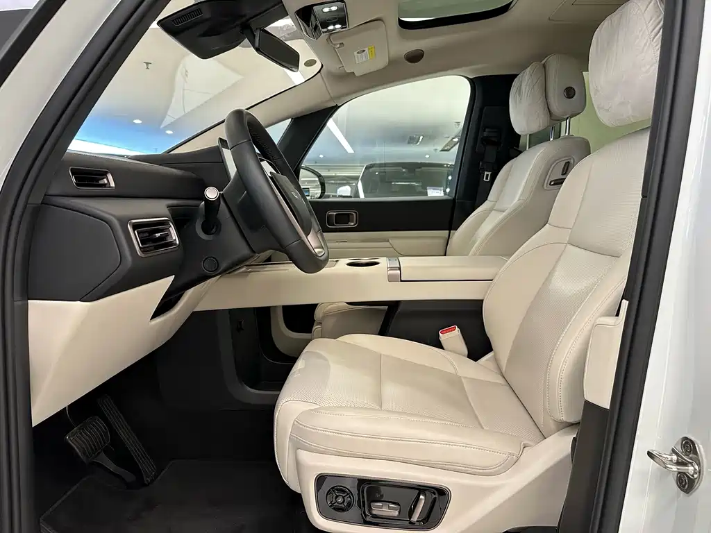 Li Auto Li MEGA — миниатюра 5