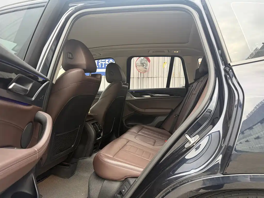 BMW X3 — миниатюра 16