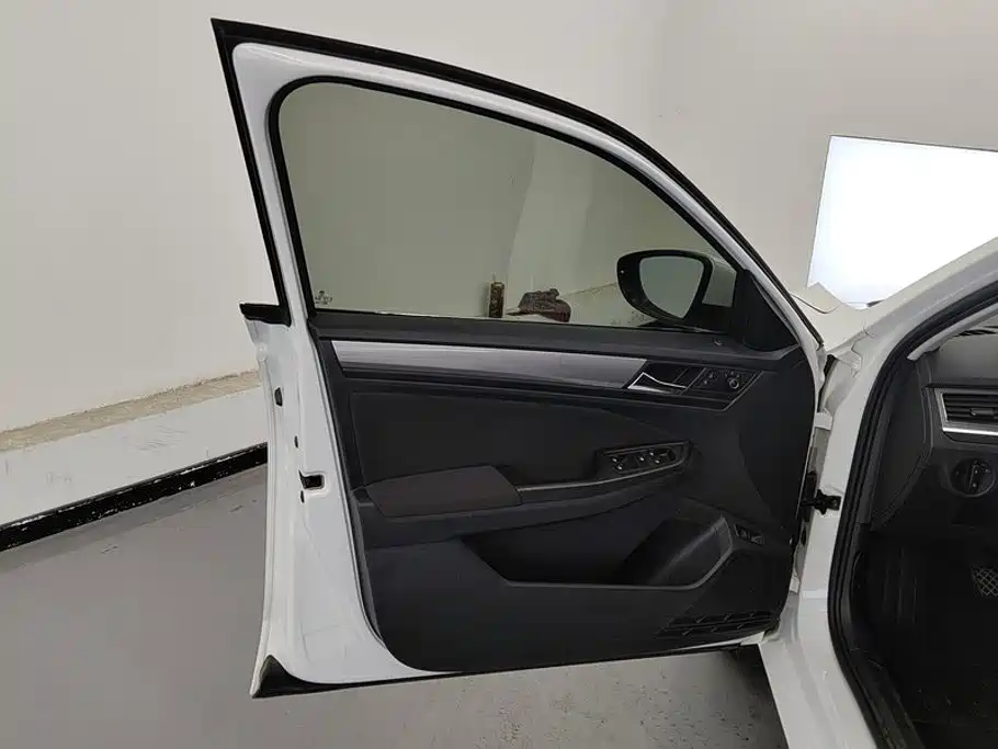 Volkswagen Bora — миниатюра 7