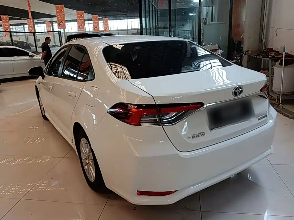 Toyota Corolla — миниатюра 5