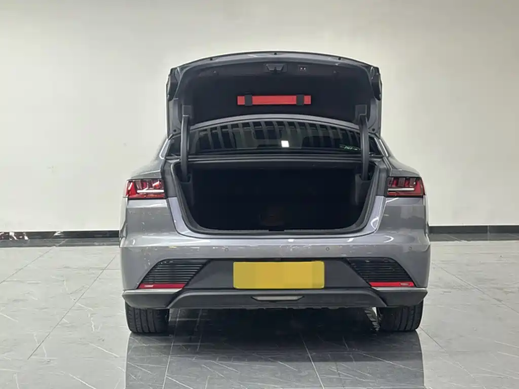 BYD Han — миниатюра 9