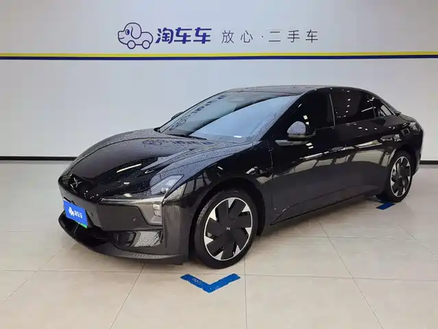 2025 Xpeng Mona M03