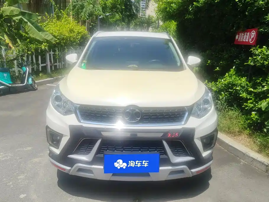BAIC Senova X35 — миниатюра 2