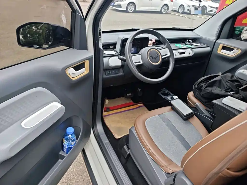 Wuling MINIEV — миниатюра 16