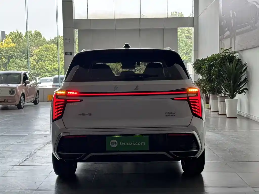 Hongqi Hongqi HS3 — миниатюра 6