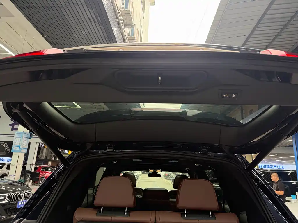 BMW X7 — миниатюра 20