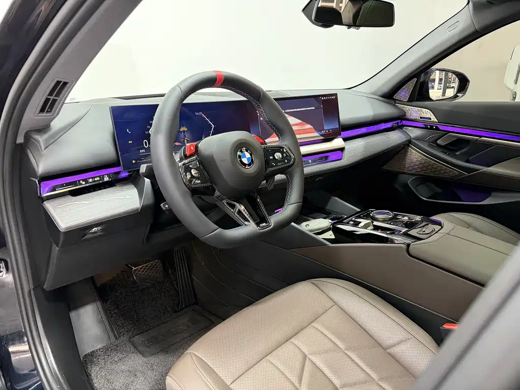 BMW 5 Series — миниатюра 14