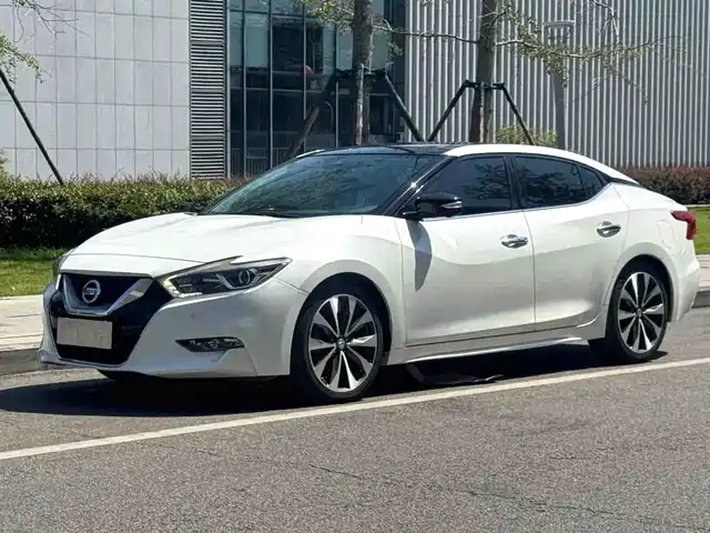 Nissan Cima