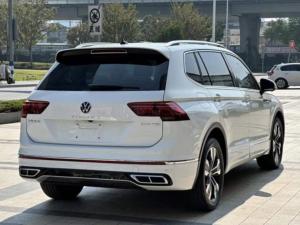 Volkswagen Tiguan L — миниатюра 4
