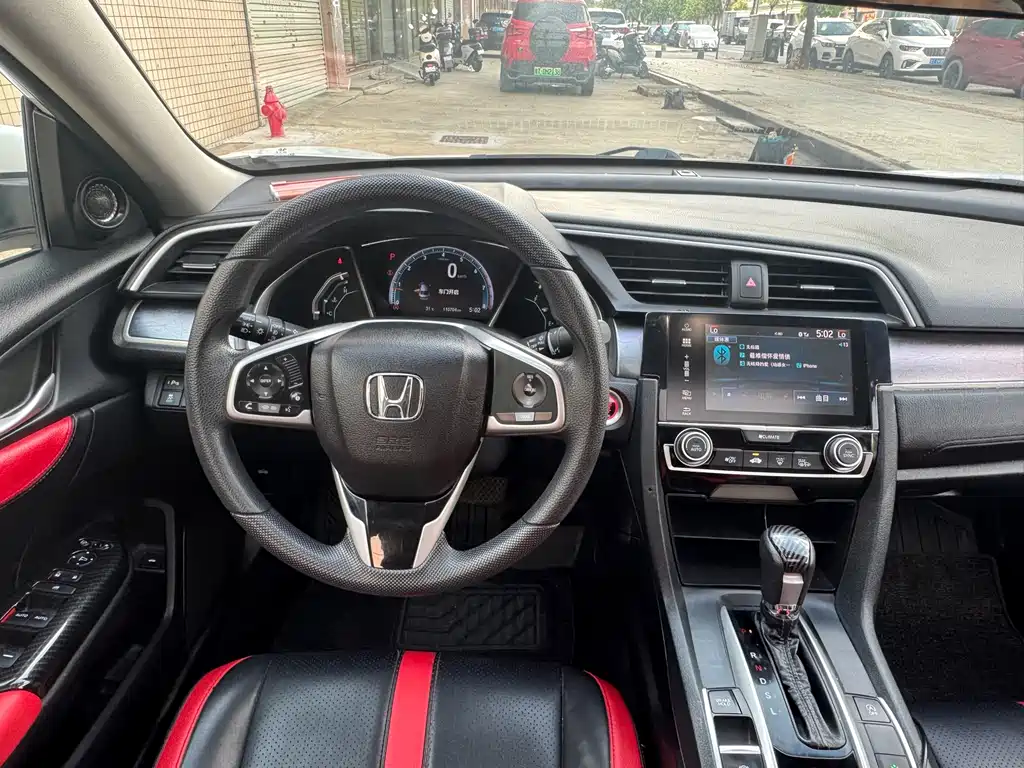 Honda Civic — миниатюра 16
