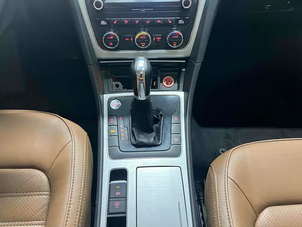 Volkswagen Passat — миниатюра 11