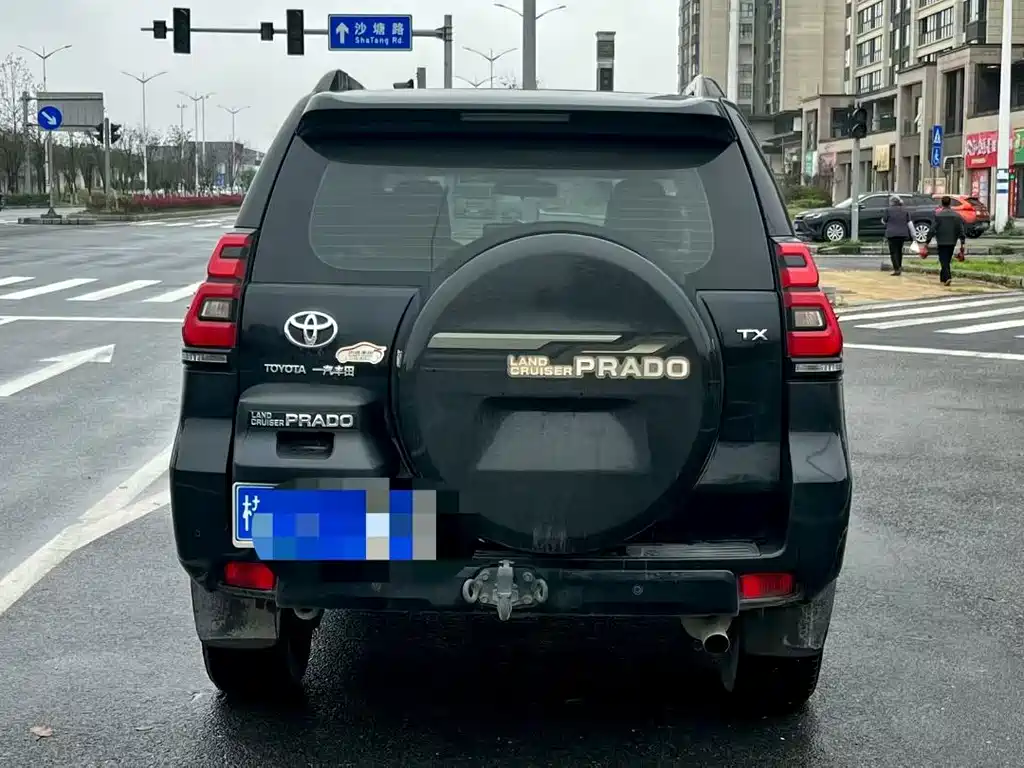 TOYOTA PRADO
