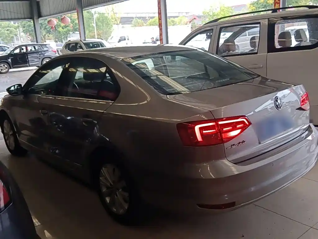 Volkswagen Sagitar — миниатюра 5