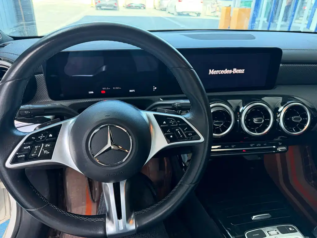 Mercedes-Benz A-Class — миниатюра 7