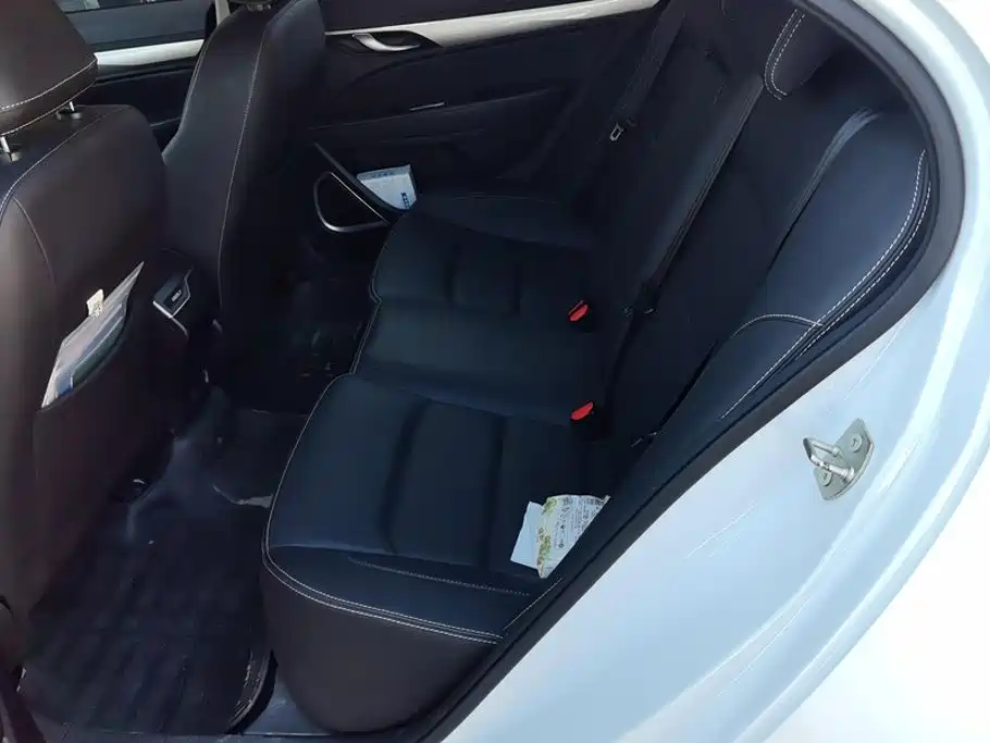 Geely Emgrand — миниатюра 11