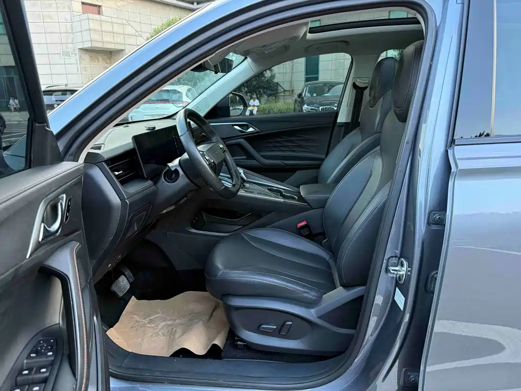 Roewe RX5 — миниатюра 12