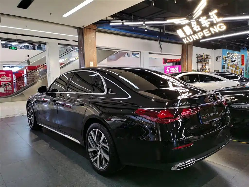 Mercedes-Benz E-Class E 2024 E 300 L Fashion