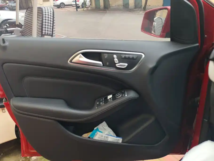 Mercedes-Benz B-Class — миниатюра 7