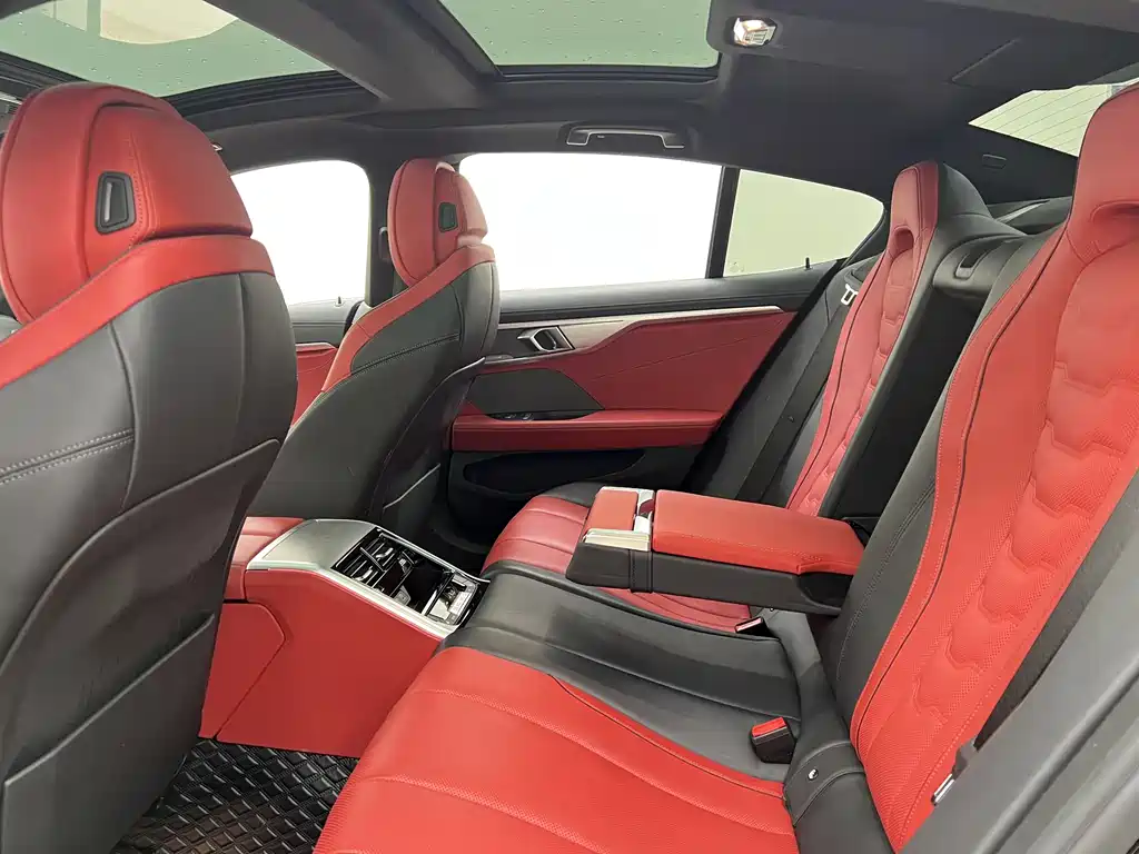 BMW 8 Series Facelift 840i 4-door Coupe M Sport Package, фото 20