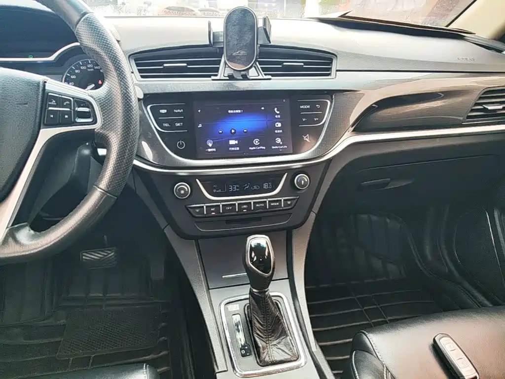 Geely Emgrand — миниатюра 13