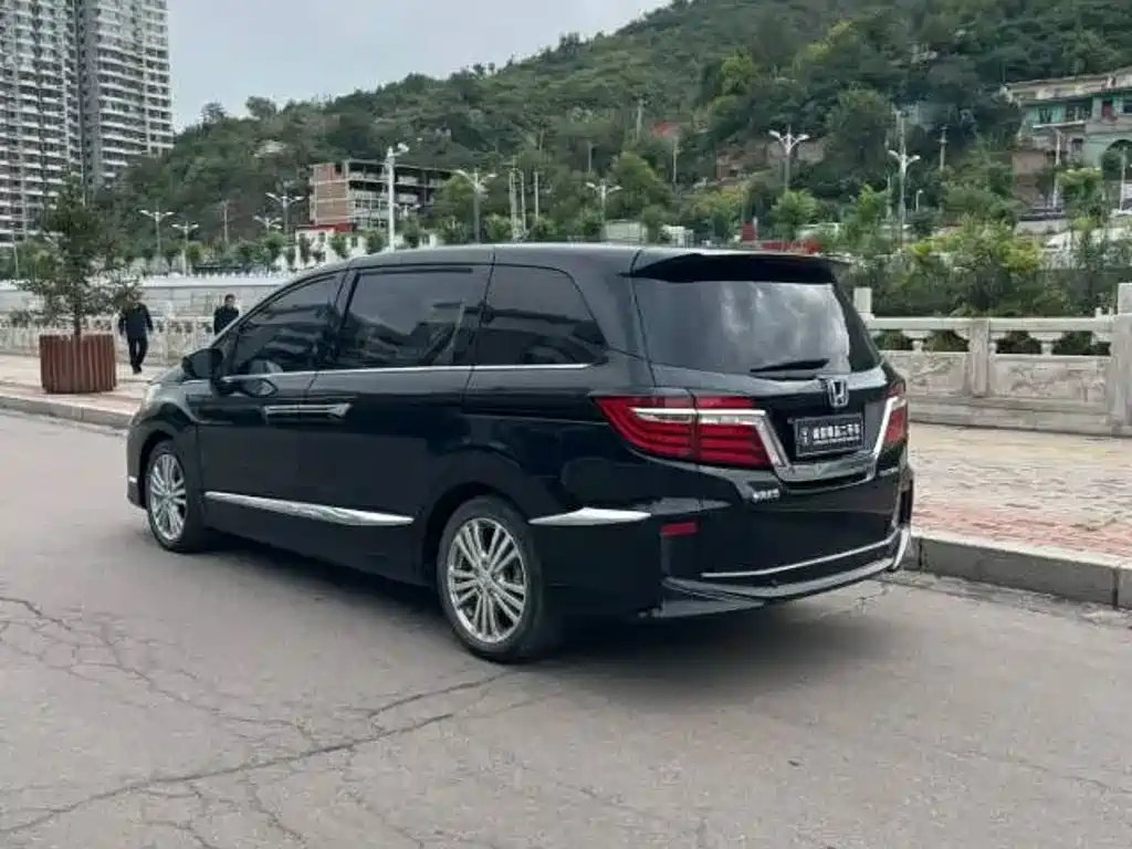 Honda Elysion — миниатюра 9