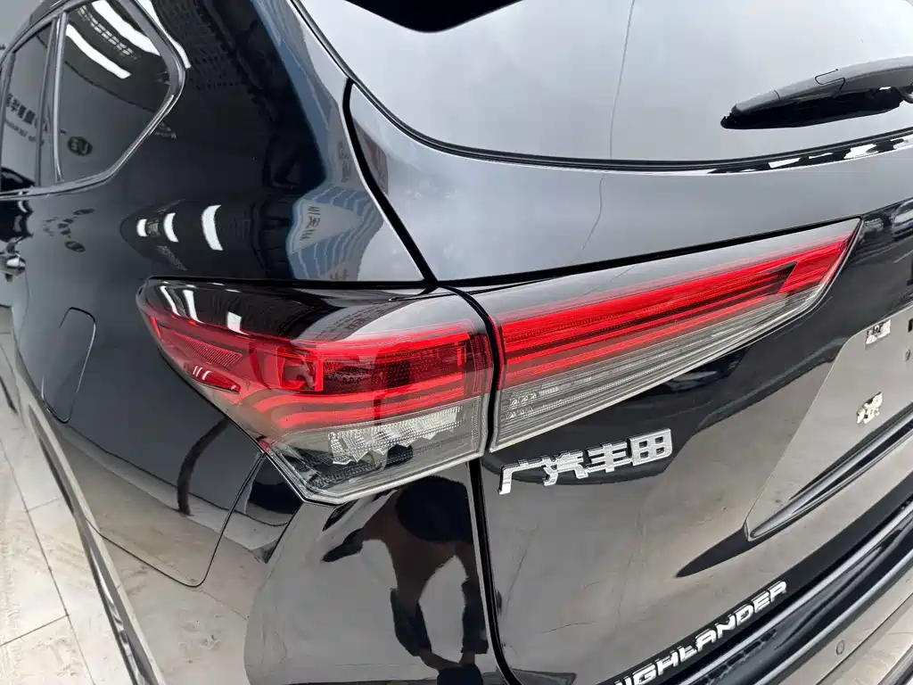 Toyota Highlander — миниатюра 9