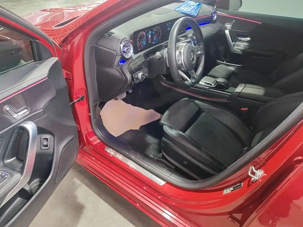 Mercedes-Benz A-Class — миниатюра 12