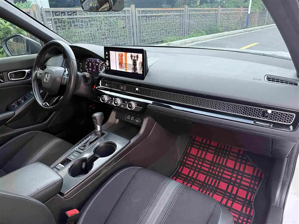 Honda Civic — миниатюра 8