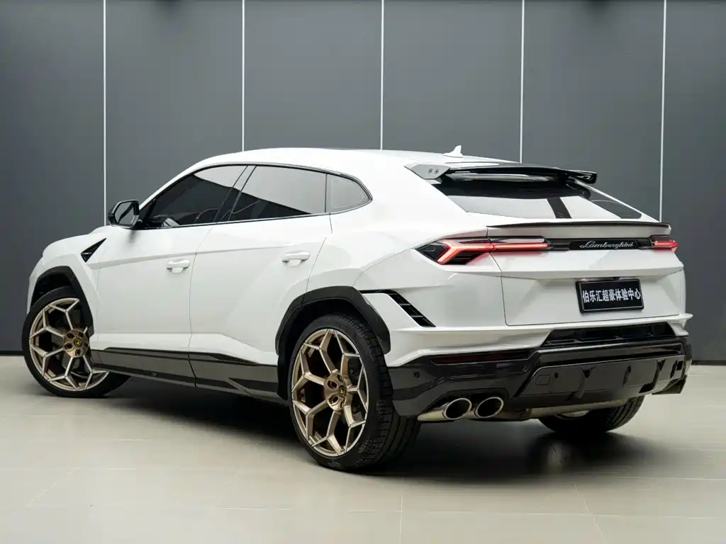 Lamborghini Urus — миниатюра 5