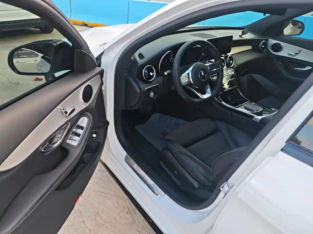 Mercedes-Benz C-Class — миниатюра 16